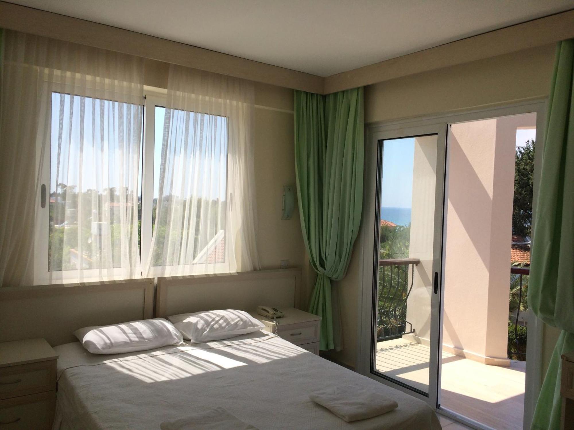 The Prince Inn Hotel & Villas Agios Georgios  Luaran gambar
